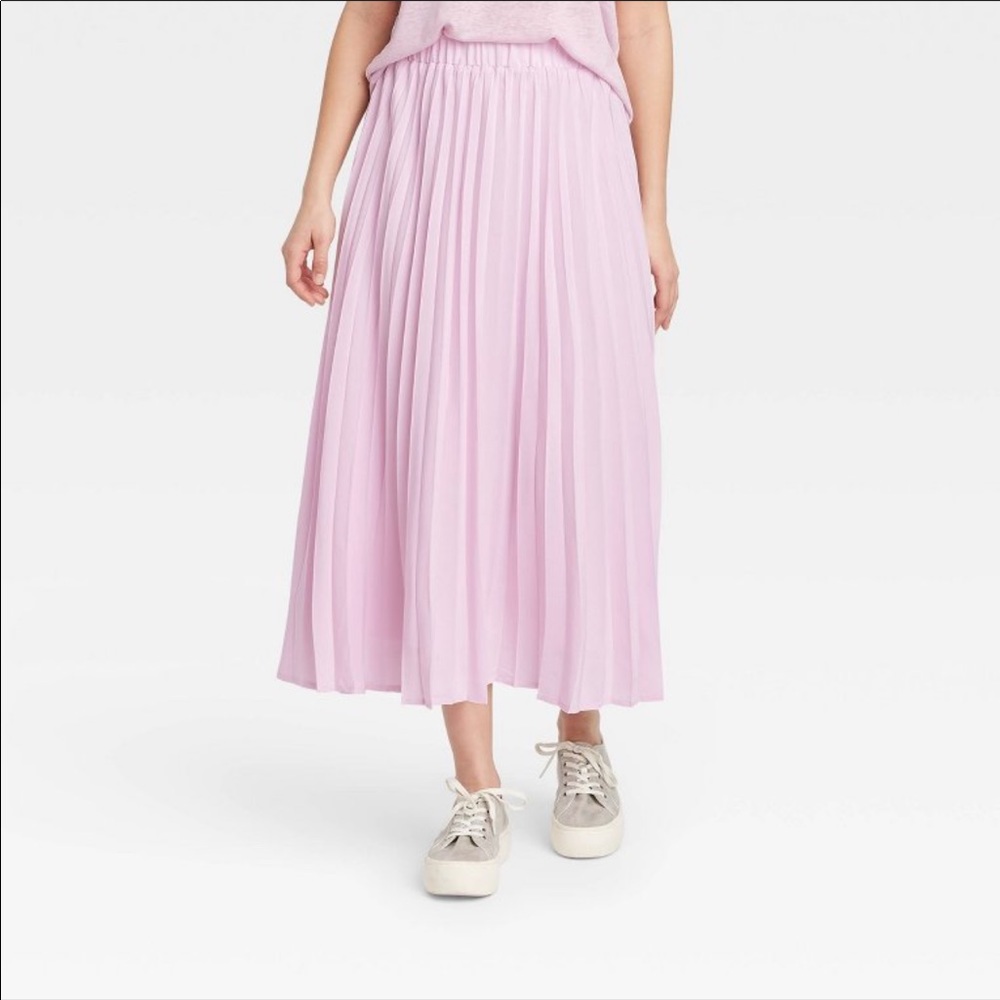 Pink pleated midi skirt